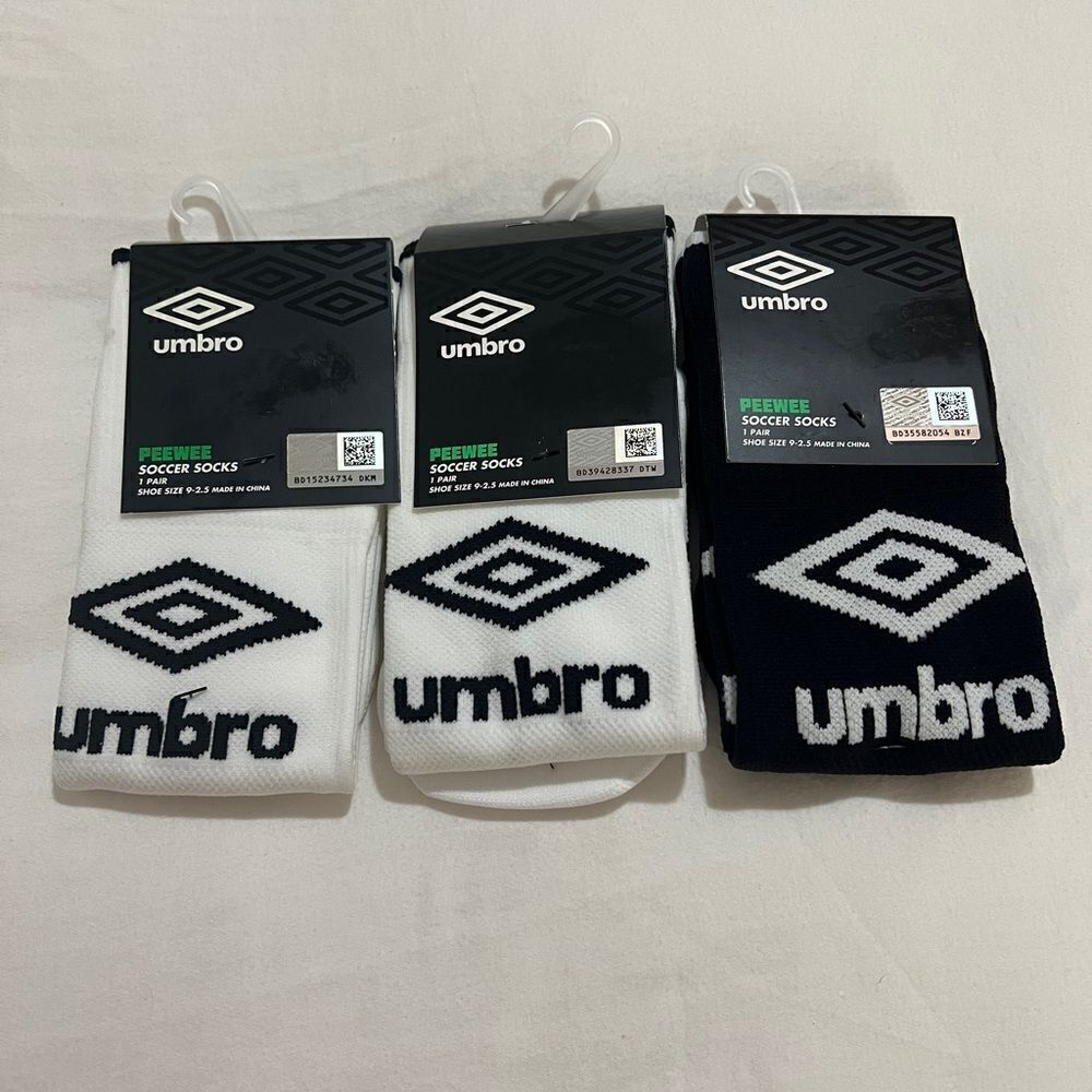 Umbro PeeWee Soccer Socks 3 Pairs!